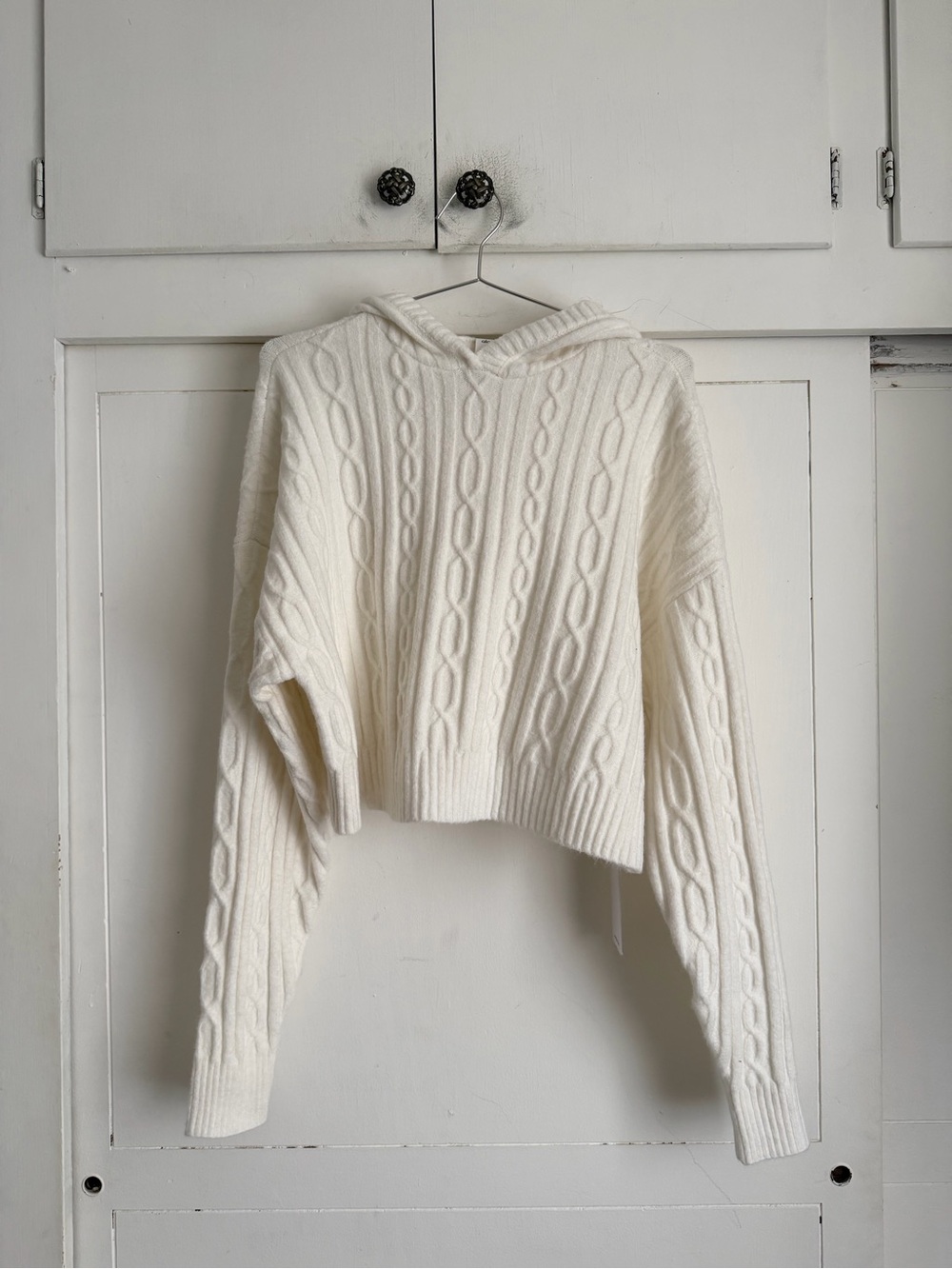 Alo Yoga Cable Knit Winter Bliss Hoodie  - Ivory